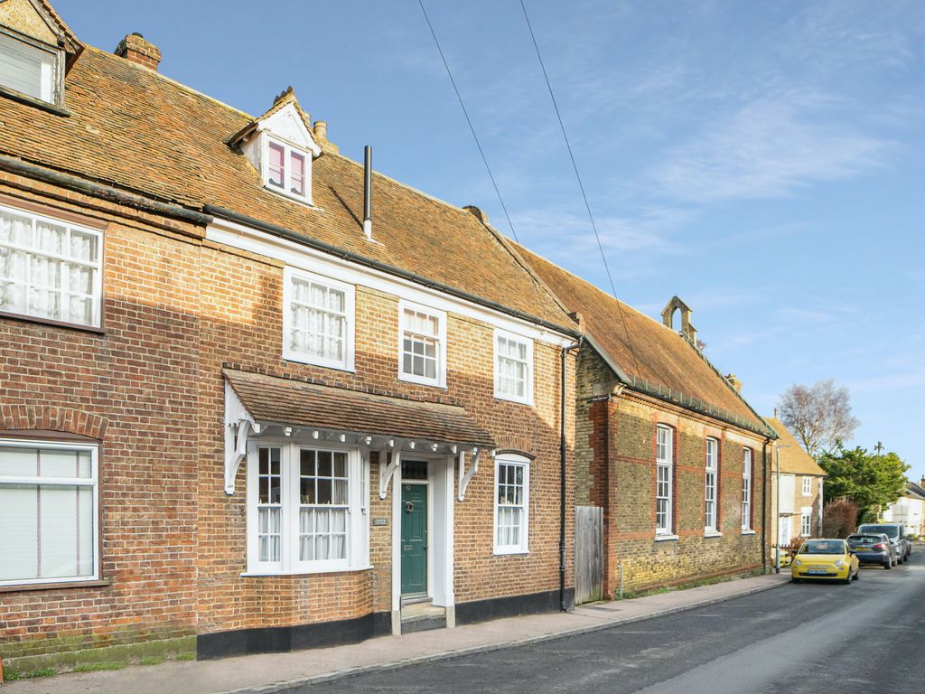 4 bed semidetached house for sale in The Street, Ash, Canterbury CT3