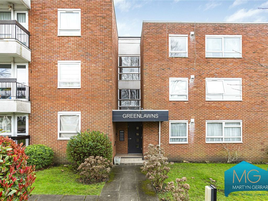 2 bed flat for sale in Hendon Lane, London N3, £499,950 Zoopla