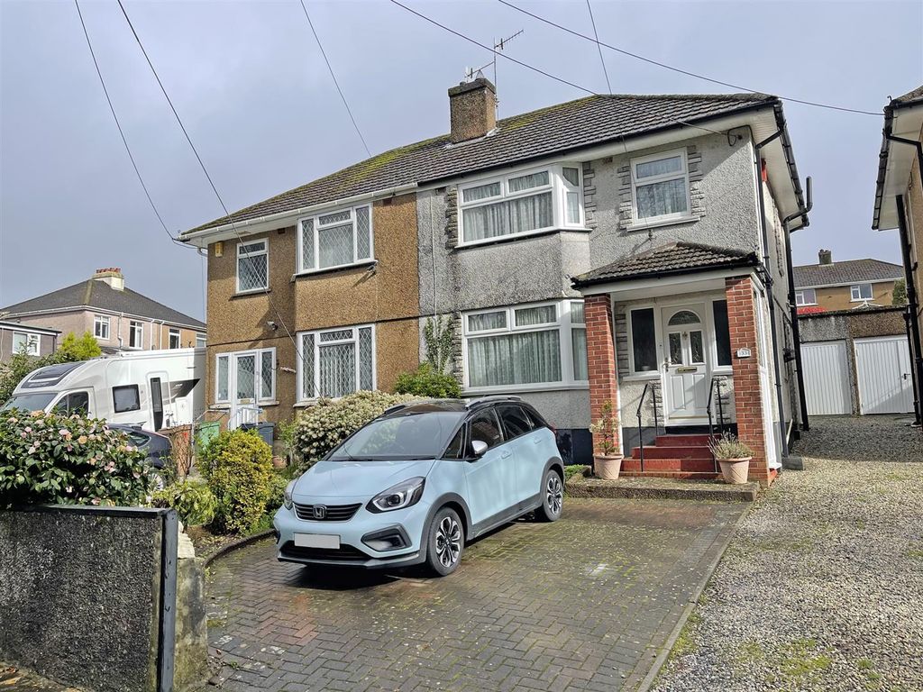 3 bed semidetached house for sale in Smallack Drive, Crownhill