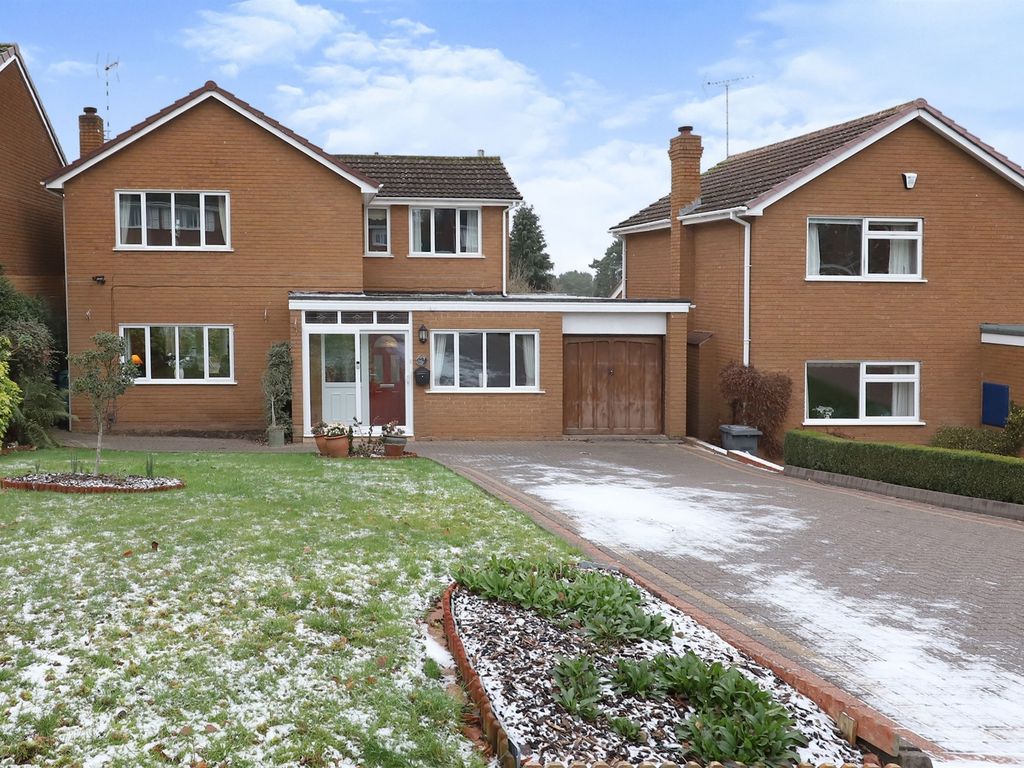 3 bed detached house for sale in Ludgate Avenue, Kidderminster DY11