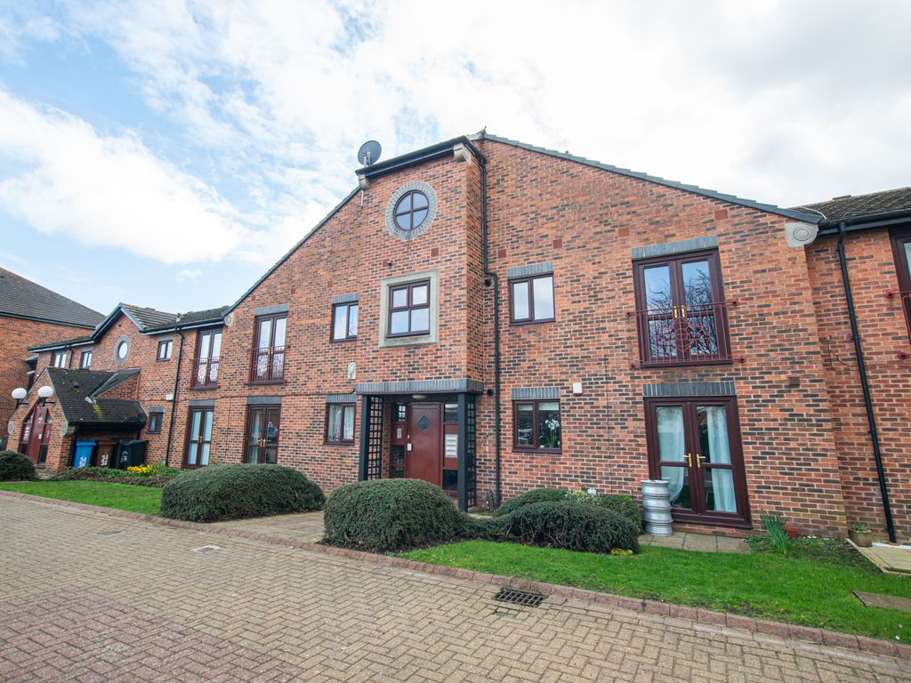 2 bed flat to rent in Kingston Street, Hull HU1, £695 pcm Zoopla