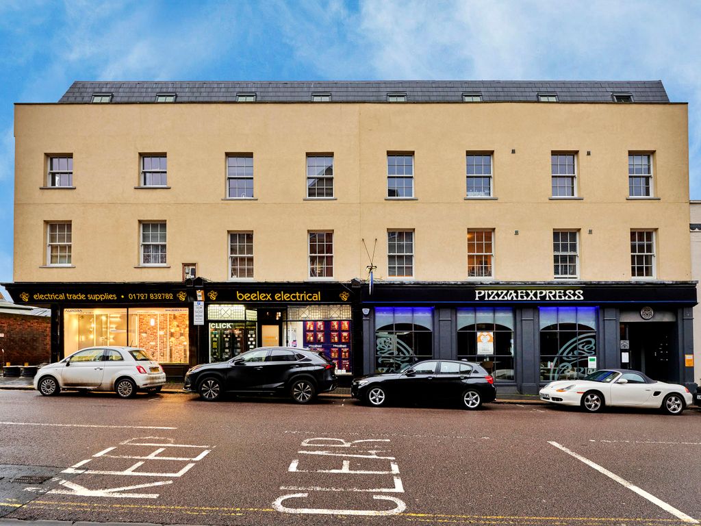 1 bed flat to rent in Flat 6 Abbey Chambers, 1113 Verulam Road, St