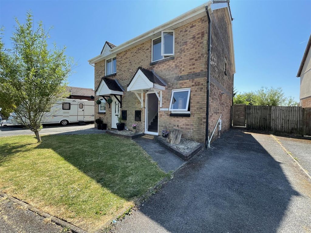 2 bed semidetached house for sale in Clos Y Cwm, Penygroes, Llanelli