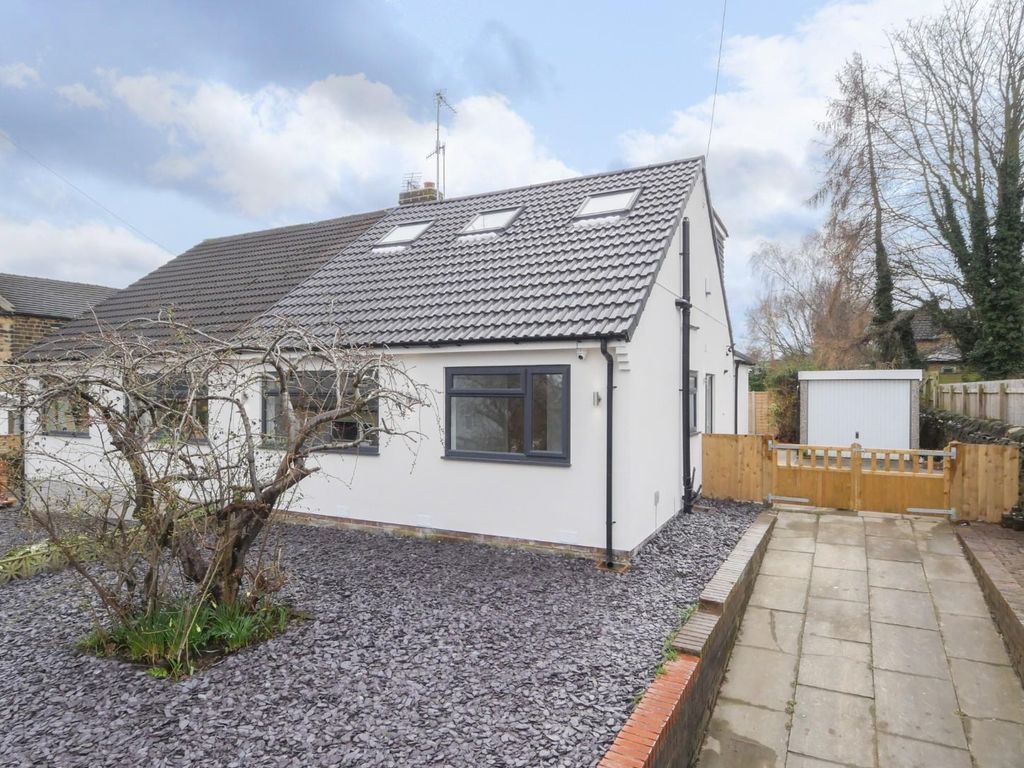 3 bed semidetached bungalow for sale in Victoria Street, Calverley