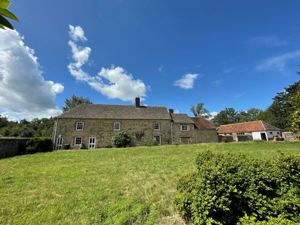 8 bed farmhouse for sale in Manor Farm, North Hinksey Lane, North