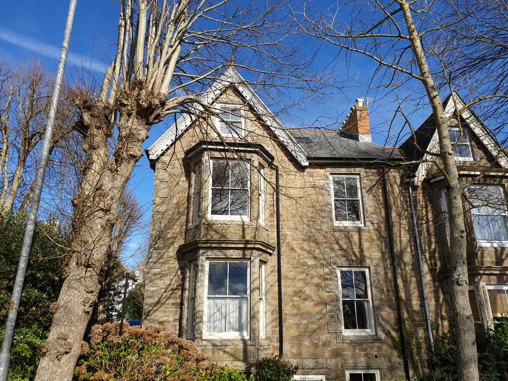 1 bed flat to rent in Alexandra Road, Penzance TR18, £795 pcm Zoopla