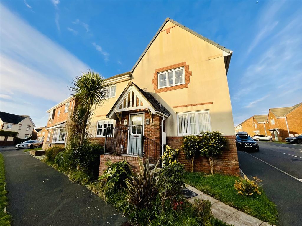 4 bed detached house for sale in Bryn Uchaf, Bryn, Llanelli SA14 Zoopla