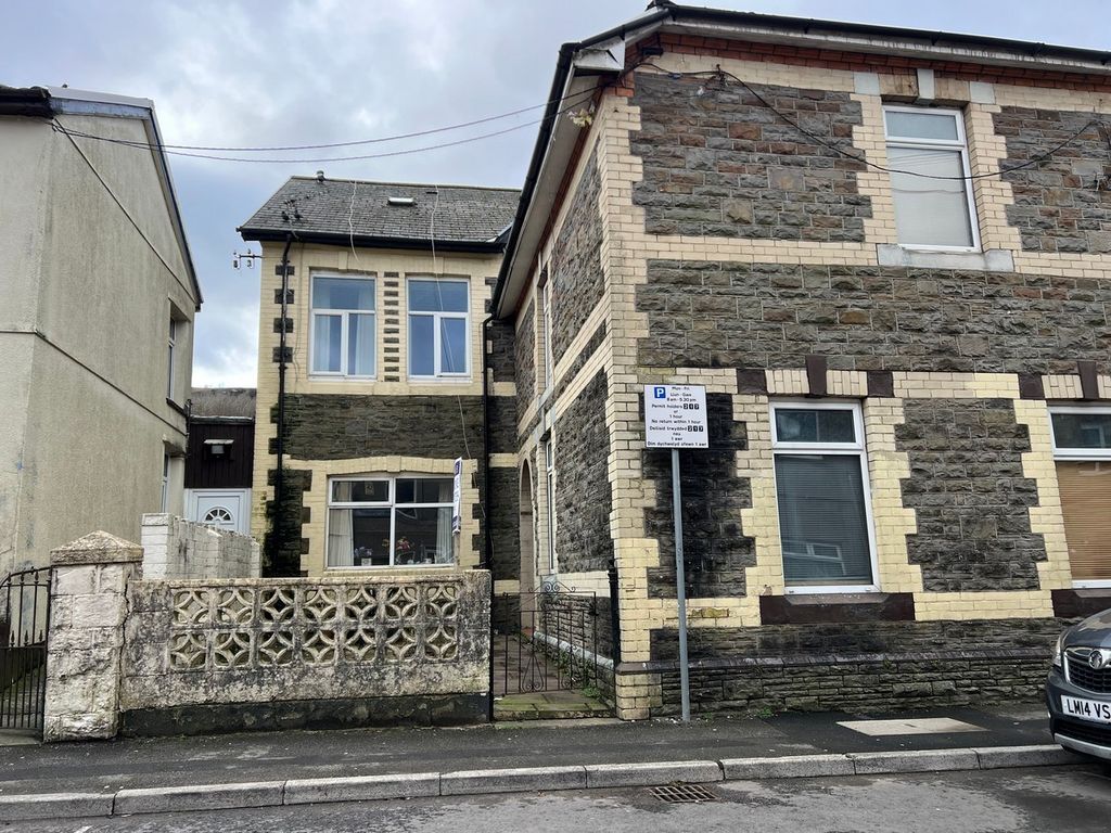 7 bed semidetached house for sale in High Street Porth , Porth CF39