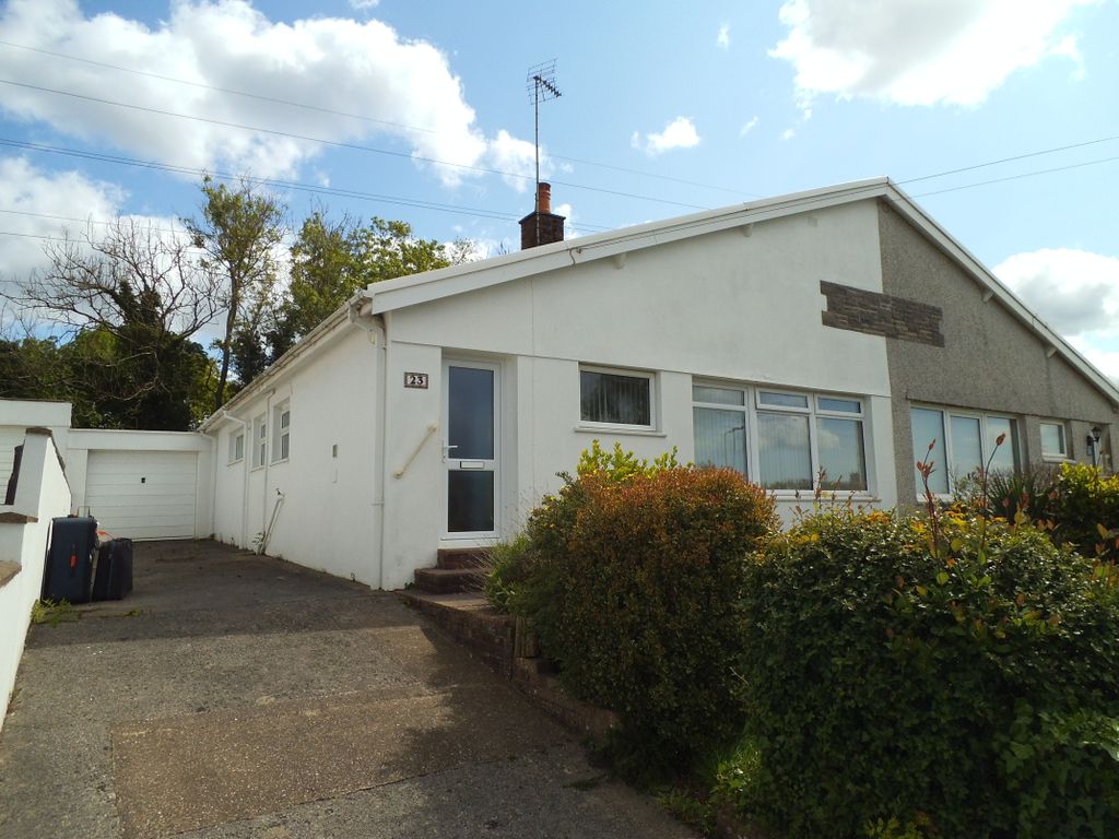 3 bed semidetached bungalow for sale in Castle View, Bridgend CF31