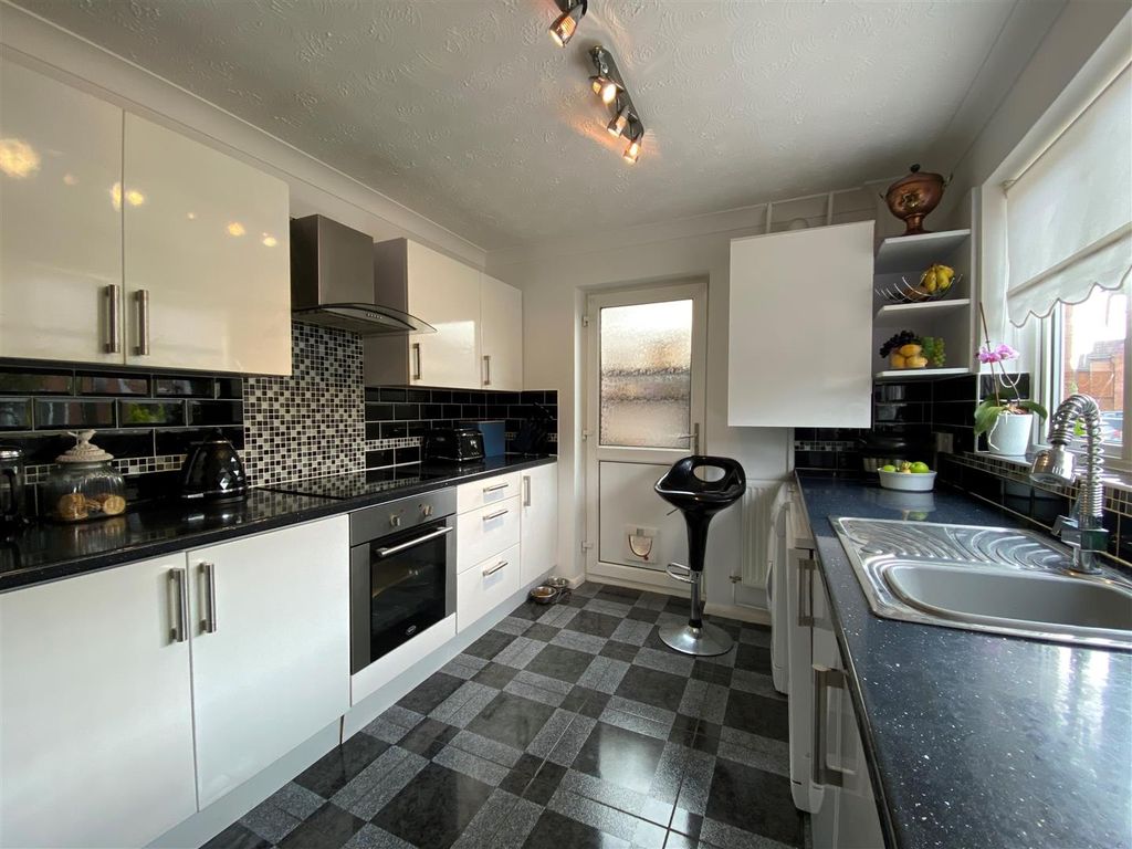 4 bed property to rent in Sapperton, Werrington, Peterborough PE4 Zoopla
