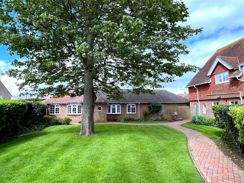 2 bed bungalow to rent in Sea Lane, Rustington, Littlehampton, West