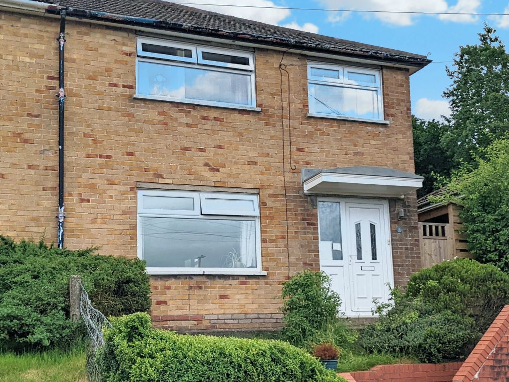 3 bed semidetached house for sale in Salway Avenue, Pengam, Blackwood