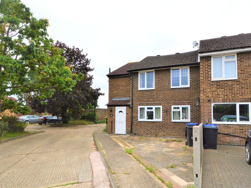 Leas Drive Iver Buckinghamshire SL0  