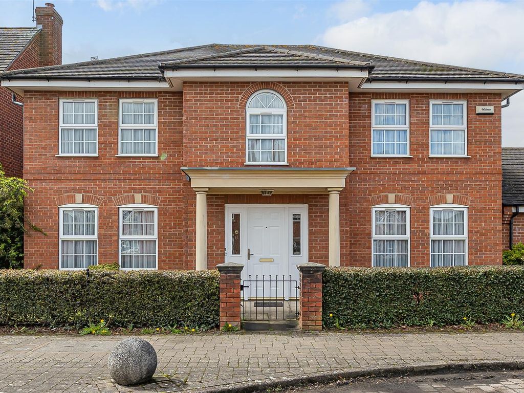 4 bed detached house for sale in Coton Park Drive, Rugby CV23 Zoopla