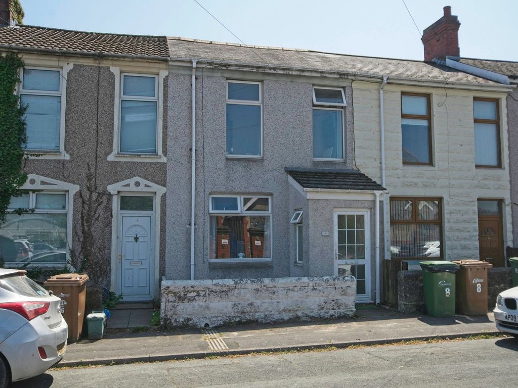 3 bed terraced house for sale in ParcYFelin Street, Caerphilly CF83