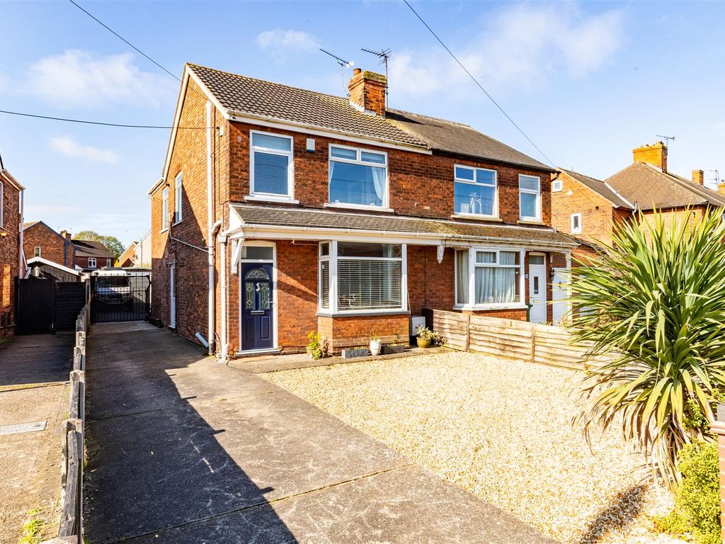 3 bed semidetached house for sale in West Common Crescent, Scunthorpe DN17, £199,950 Zoopla