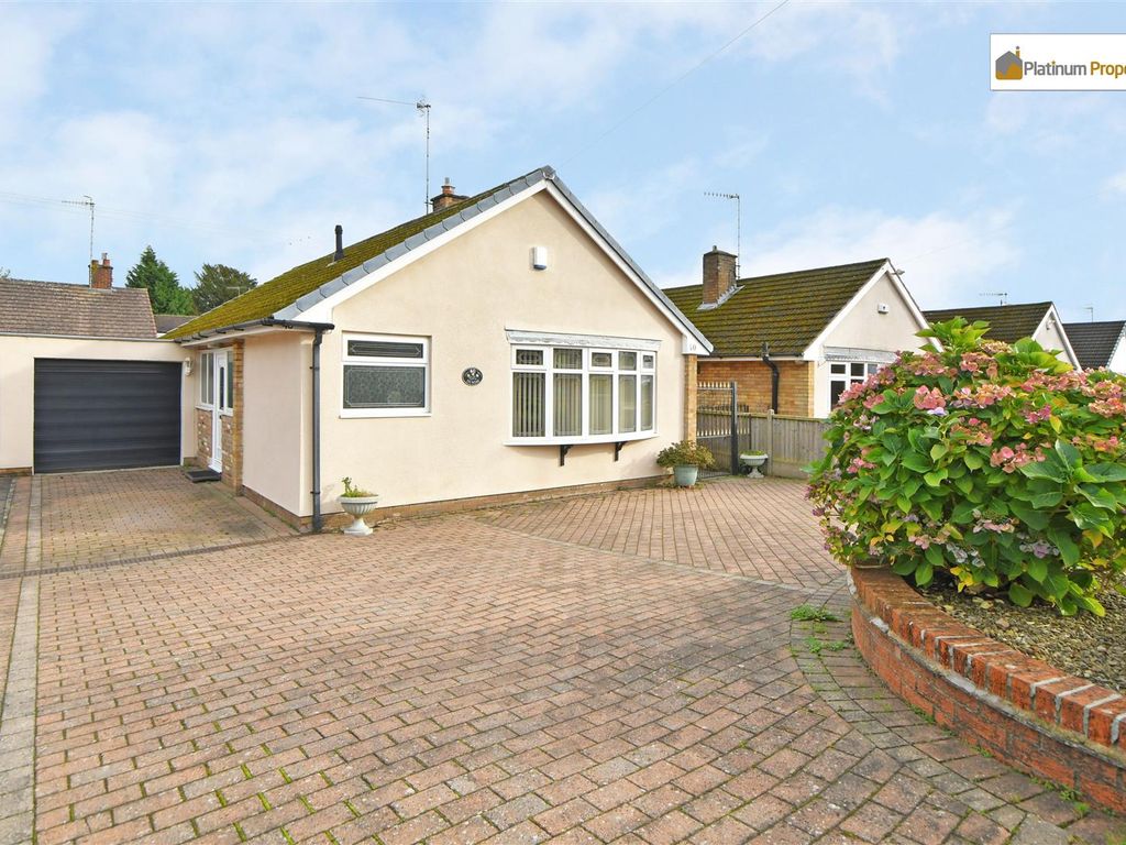 2 bed semidetached bungalow for sale in Meaford Road, Barlaston ST12