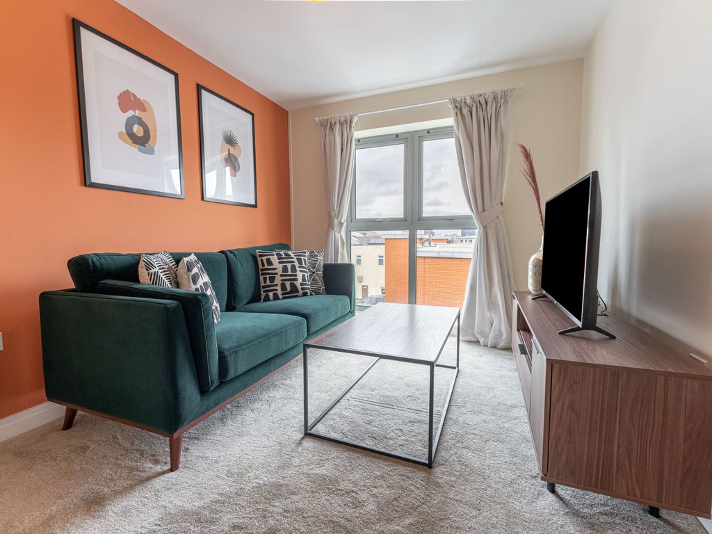 1 bed flat to rent in Newhall Hill, Jewellery Quarter, Birmingham B1, £