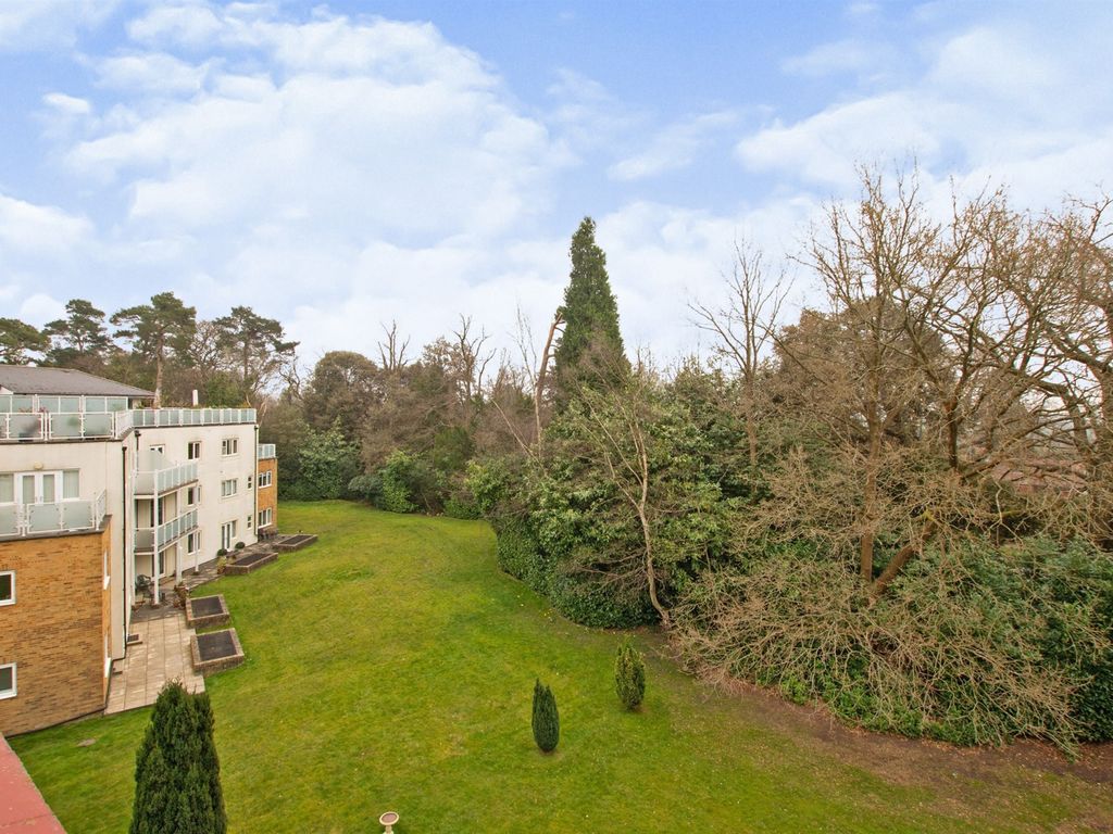 Sandrock Road Tunbridge Wls TN2  