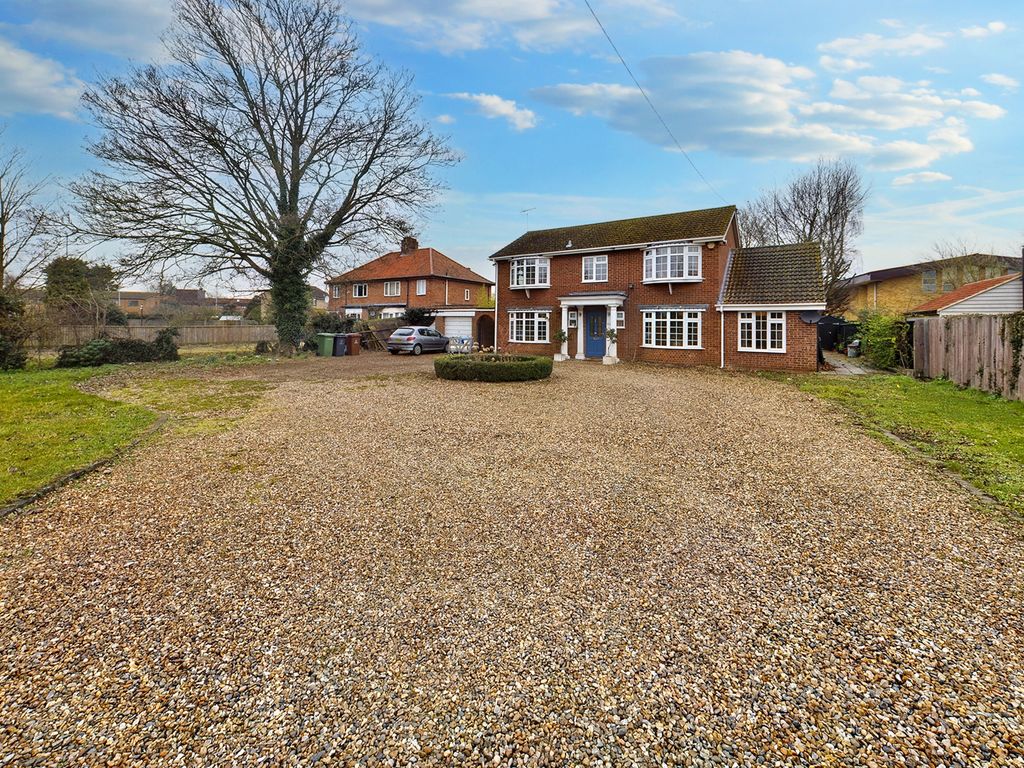 5 bed detached house for sale in Norwich Road, Thetford, Norfolk IP24 Zoopla