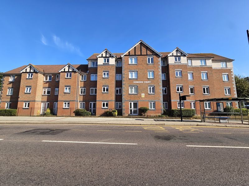 1 bed property for sale in Balmoral Road, WestcliffOnSea SS0, £80,000