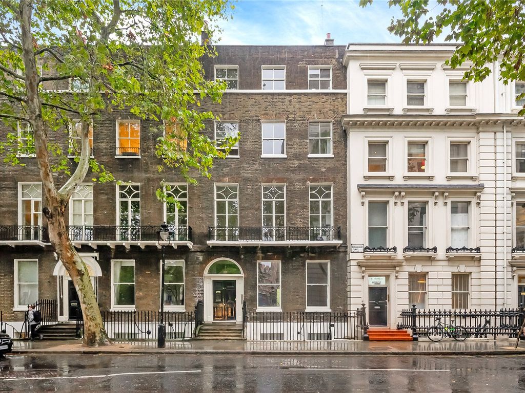 1 bed flat to rent in Bloomsbury Square, Bloomsbury WC1A, £1,950 pcm