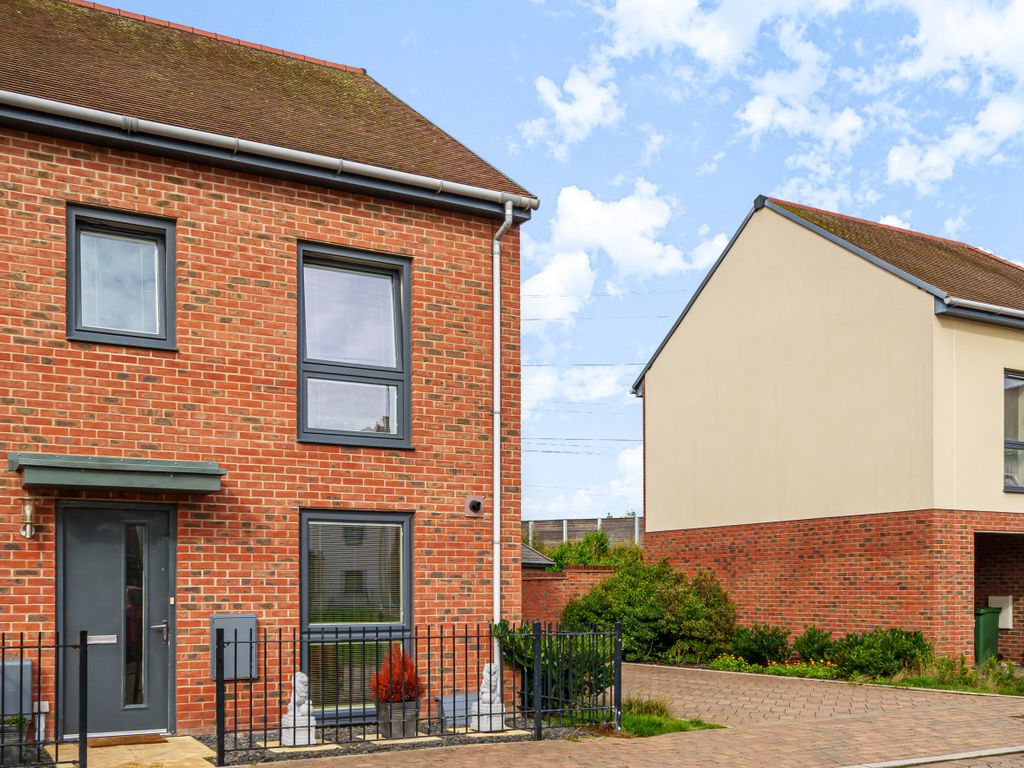 3 bed semidetached house for sale in Ayrshire Road, Waterlooville PO7