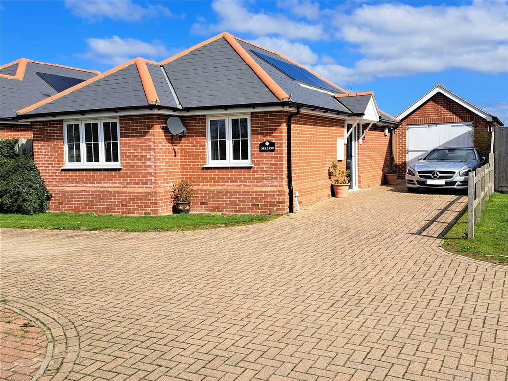 2 bed bungalow for sale in Sudbury Road, Newton, Sudbury CO10, £350,000