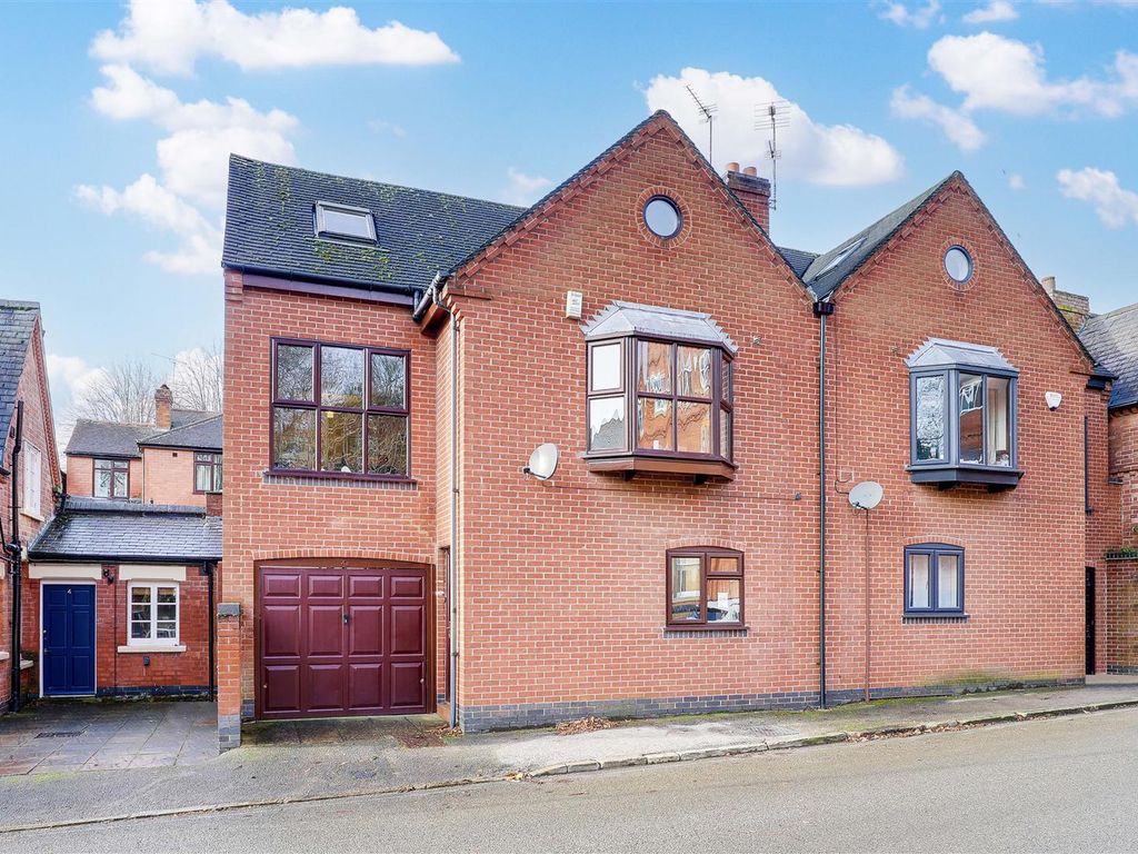 3 bed town house for sale in Lenton Avenue, The Park, Nottinghamshire