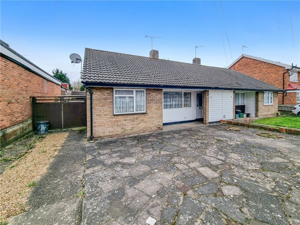 2 bed bungalow for sale in Hearns Road, St Mary Cray, Kent BR5, £