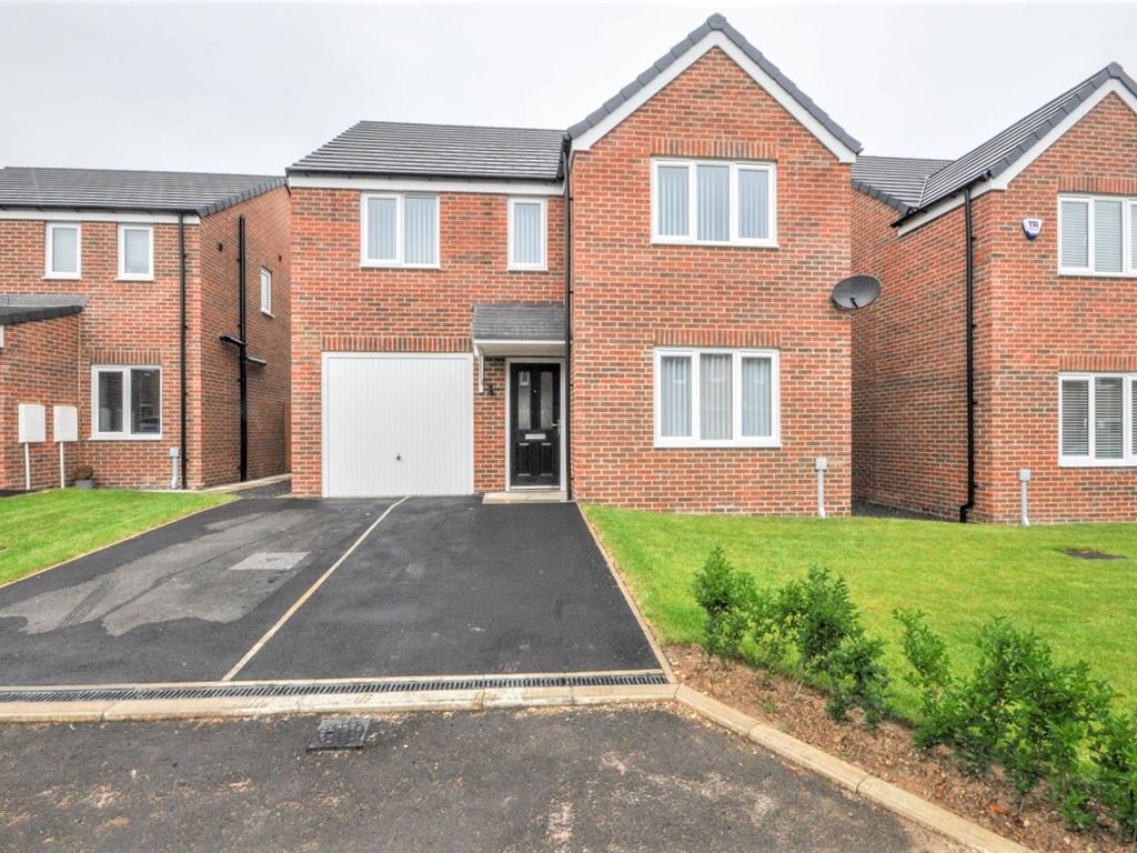 4 bed detached house for sale in Cypress Point Grove, Dinnington