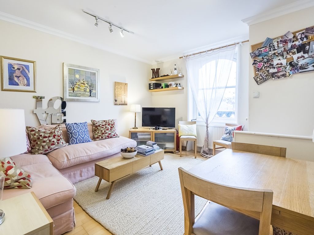 2 bed flat to rent in Stafford Terrace, London W8 Zoopla