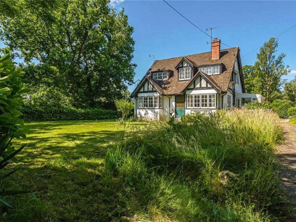 4 bed detached house for sale in Meath Green Lane, Horley, Surrey RH6