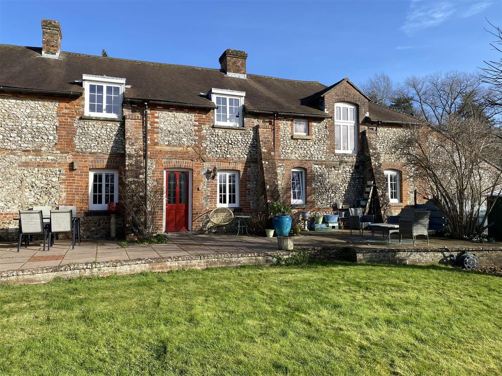 2 bed semidetached house for sale in Esseborne Manor, Hurstbourne