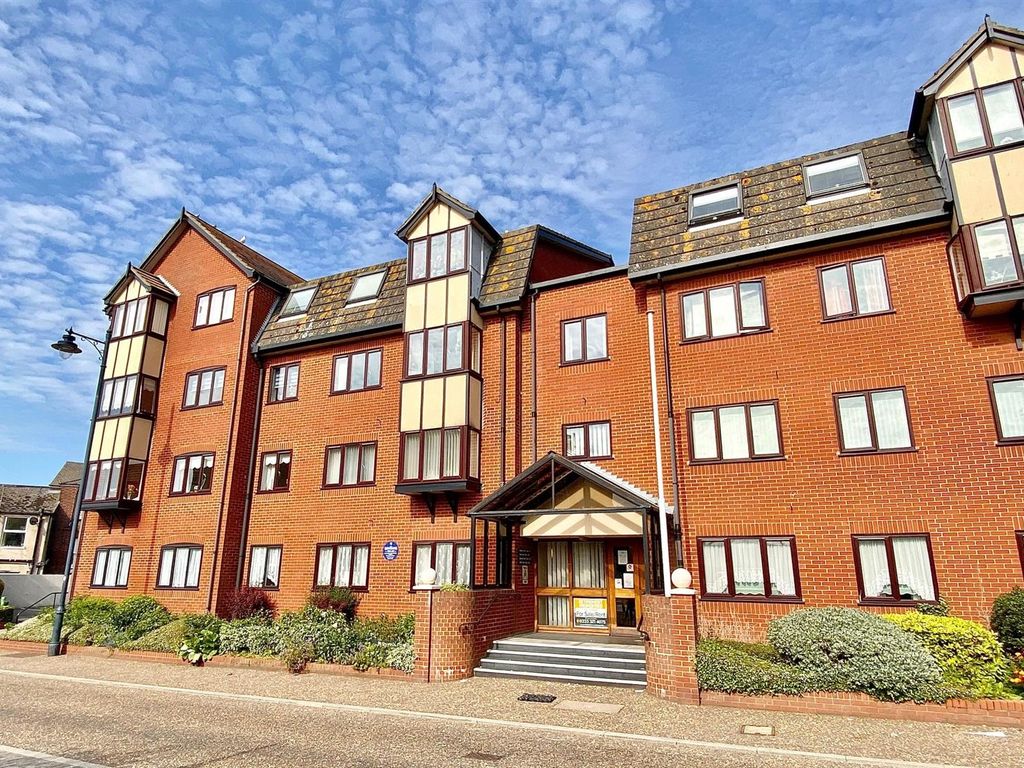 1 bed flat for sale in St. Court, Deneside, Great Yarmouth NR30