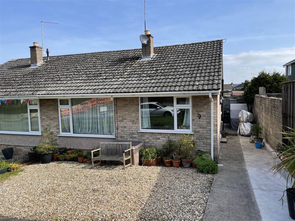 2 bed semidetached bungalow for sale in Oldmixon Road, WestonSuperMare BS24 Zoopla