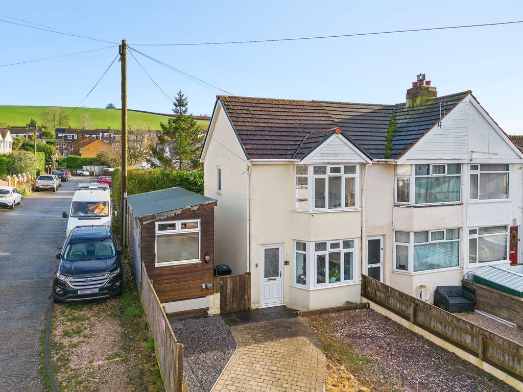 2 bed end terrace house for sale in Vale Road, Kingskerswell TQ12, £