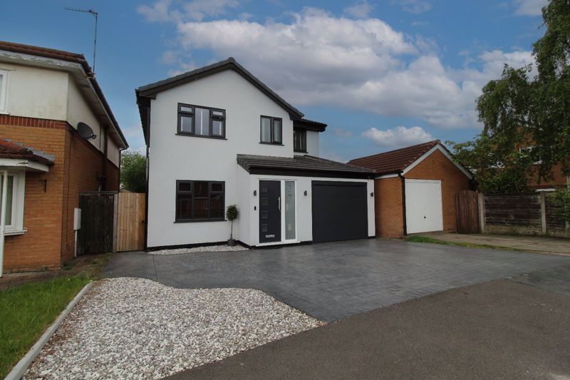 4 bed detached house for sale in Widgeon Road, Broadheath, Altrincham