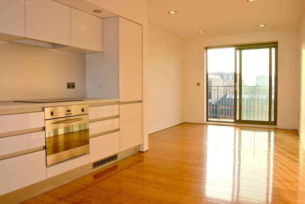 1 bed flat to rent in Haggerston Studios, Lee Street, Hackney E8, £