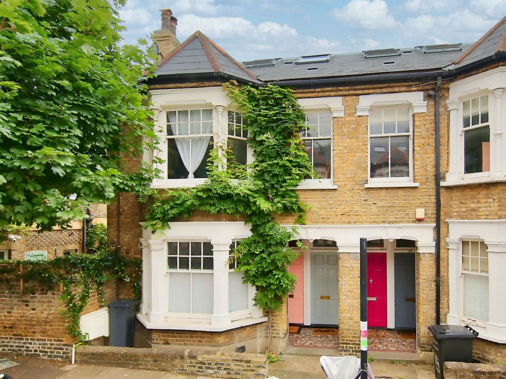 2 bed flat to rent in Marcus Street, Wandsworth SW18, £1,950 pcm Zoopla