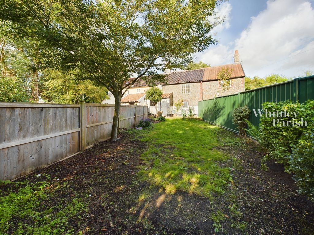 2 bed cottage for sale in Diss Road, Scole, Diss IP21, £170,000 Zoopla