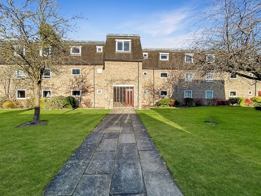 2 bed flat for sale in Ventress Farm Court, Cherry Hinton, Cambridge