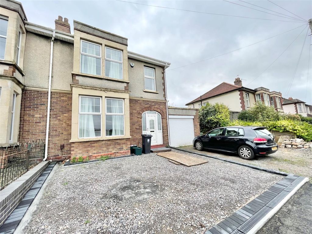 5 bed semidetached house to rent in Southmead Road, Filton, Bristol
