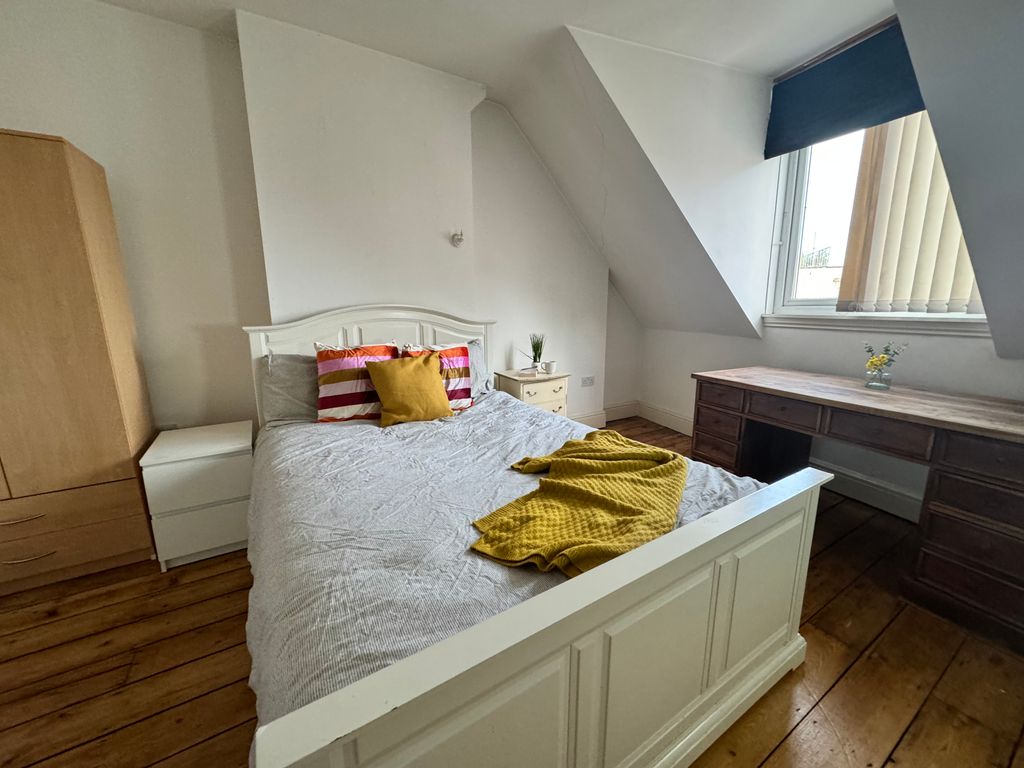 1 bed flat to rent in Harborne Park Road, Birmingham B17, £580 pcm Zoopla