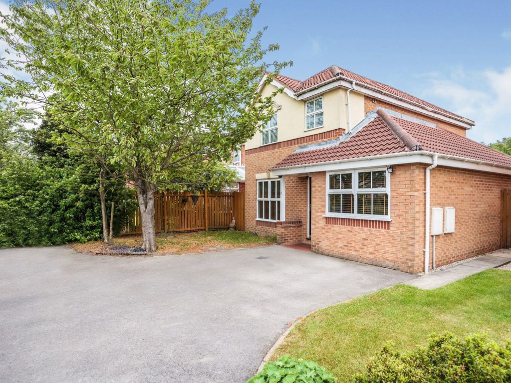 3 bed detached house for sale in Forest Ridge, East Ardsley, Wakefield