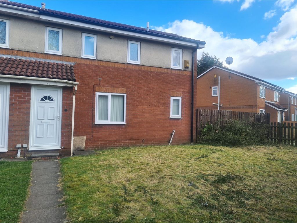 2 bed end terrace house for sale in Newlands Avenue, Bolton, Greater