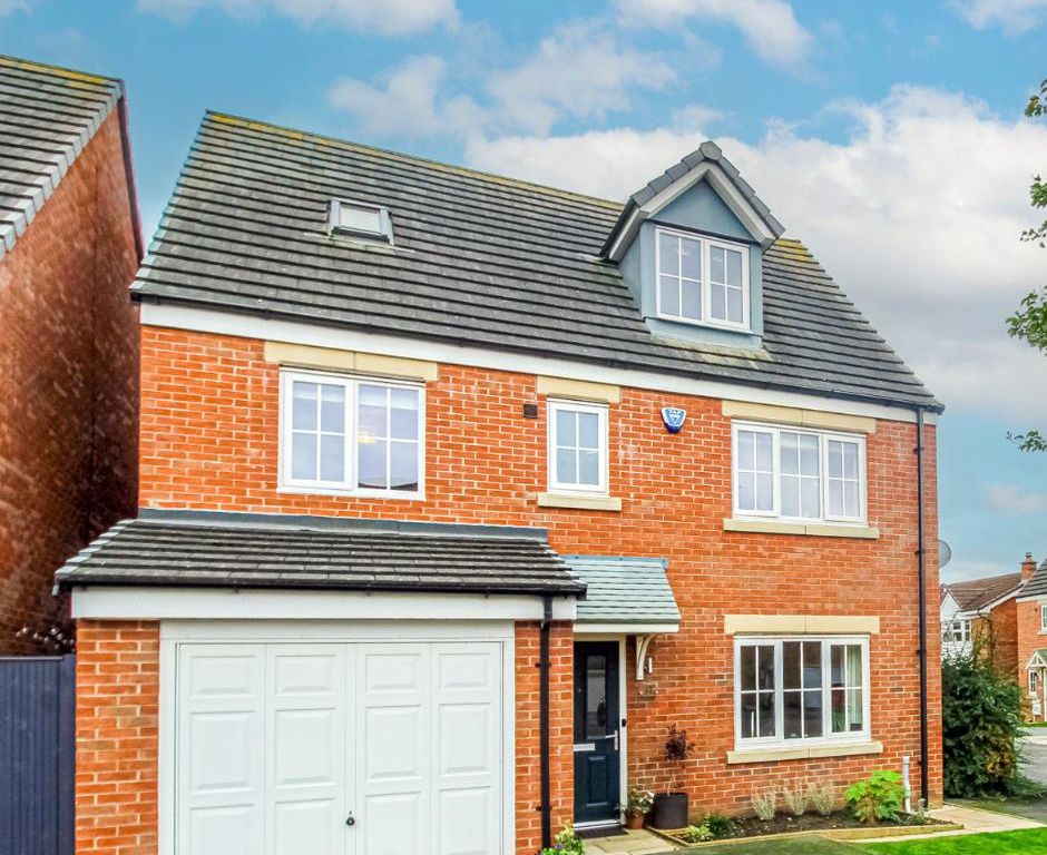 5 bed detached house for sale in Holme Farm Way, Pontefract WF8 Zoopla