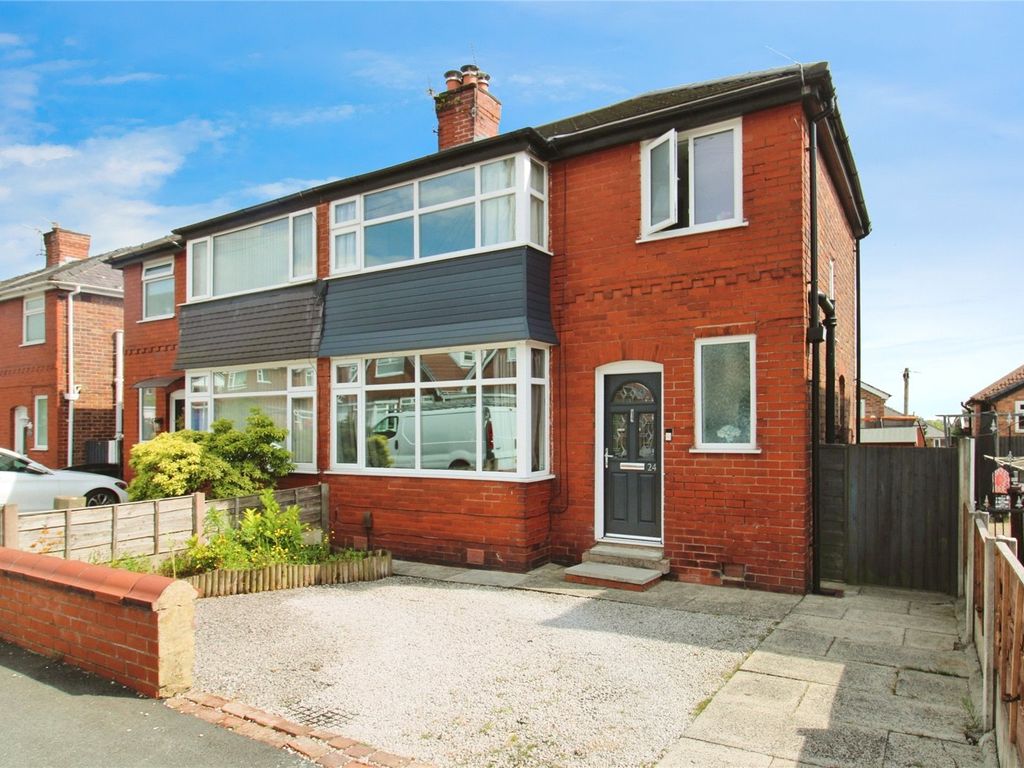 3 bed semidetached house for sale in Lawnswood Drive, Swinton