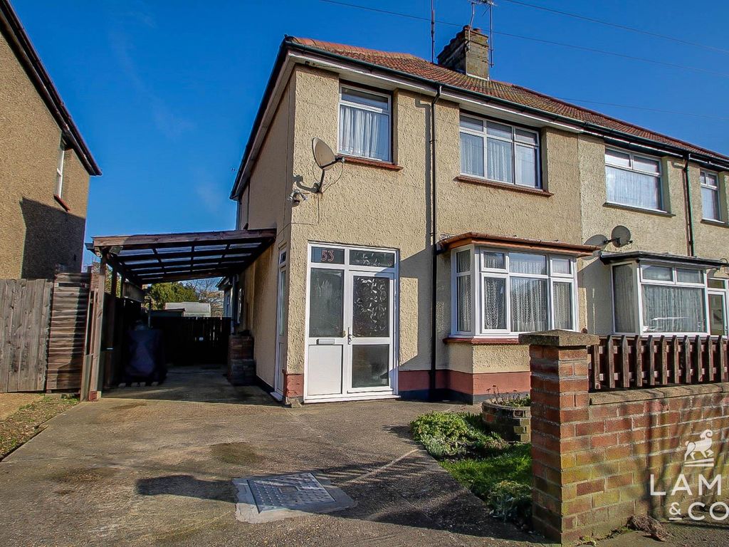 4 bed semidetached house for sale in Severn Road, ClactonOnSea CO15
