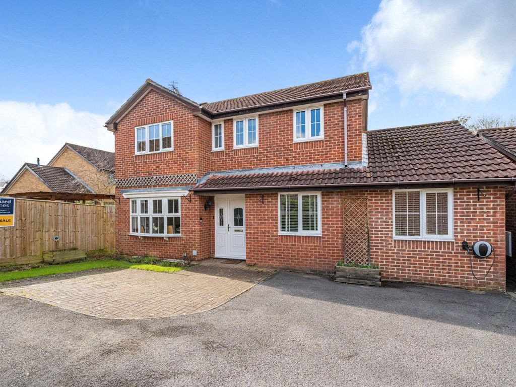 4 bed detached house for sale in Saddleback Road, Ramleaze, Swindon SN5